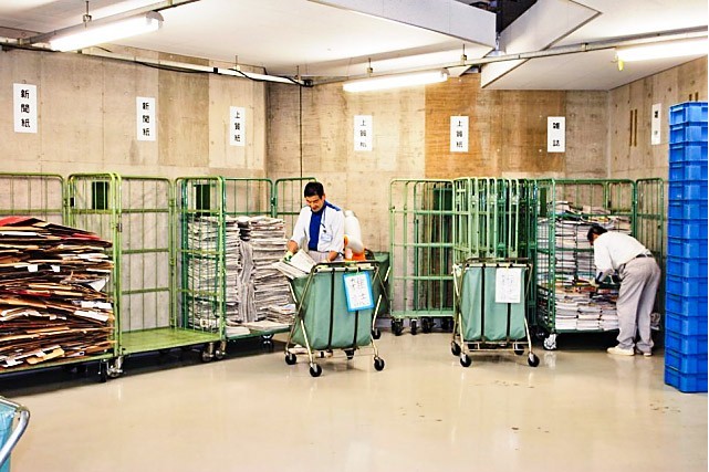 「浜松町駅」から徒歩8分と通勤便利◎
「大門駅」からも通えます
交通費は月に2万円迄支給します