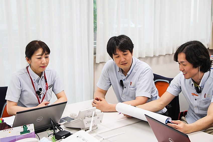 地域に根差した事業展開を行っているので、転居を伴う異動はありません。長期的なキャリアを築ける環境です