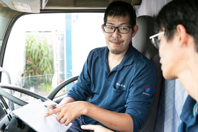 入社8ヶ月_今はAT2tを運転中だけど、いずれは自分の身体にあった大型車輛の運転を目指すCさん