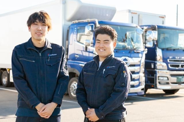 先輩たちに聞いてみた「うちの会社のココがオススメ!」