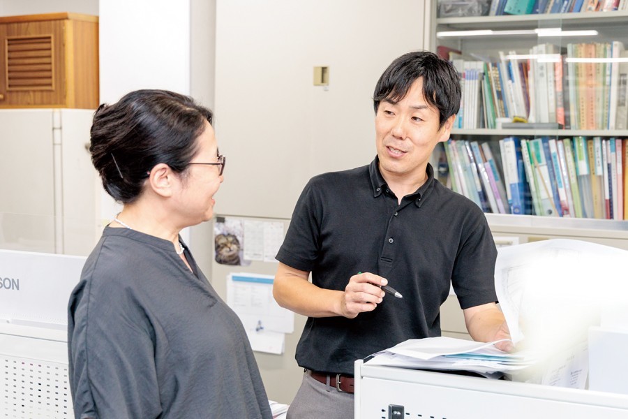 海外出張を含め、長く働くほど可能性を広げられる職場。