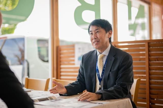 地元の方活躍中！販売好調につき営業スタッフ募集／待遇充実／週休2日＋季節の連休あり営業スタッフ