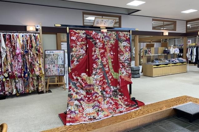 『株式会社 京扇 真岡店』でスタッフ募集!着物の知識がなくても働きながら身に付けられるので安心です。