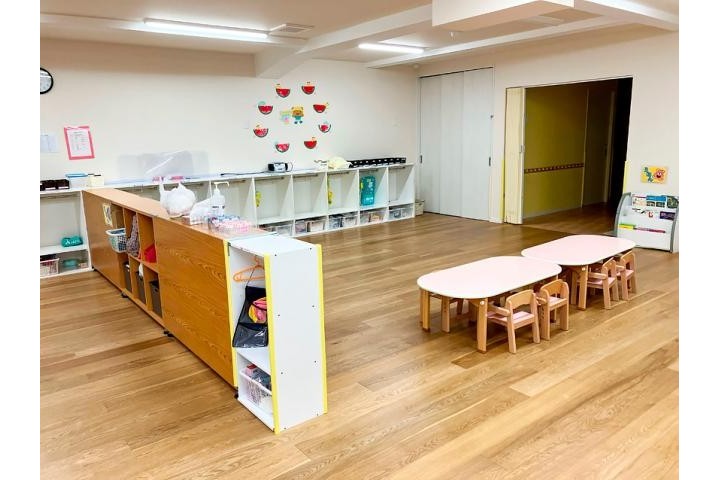 0歳児~2歳児、19名をお預かりしています。
子どもたちの成長を共に支えていきませんか?