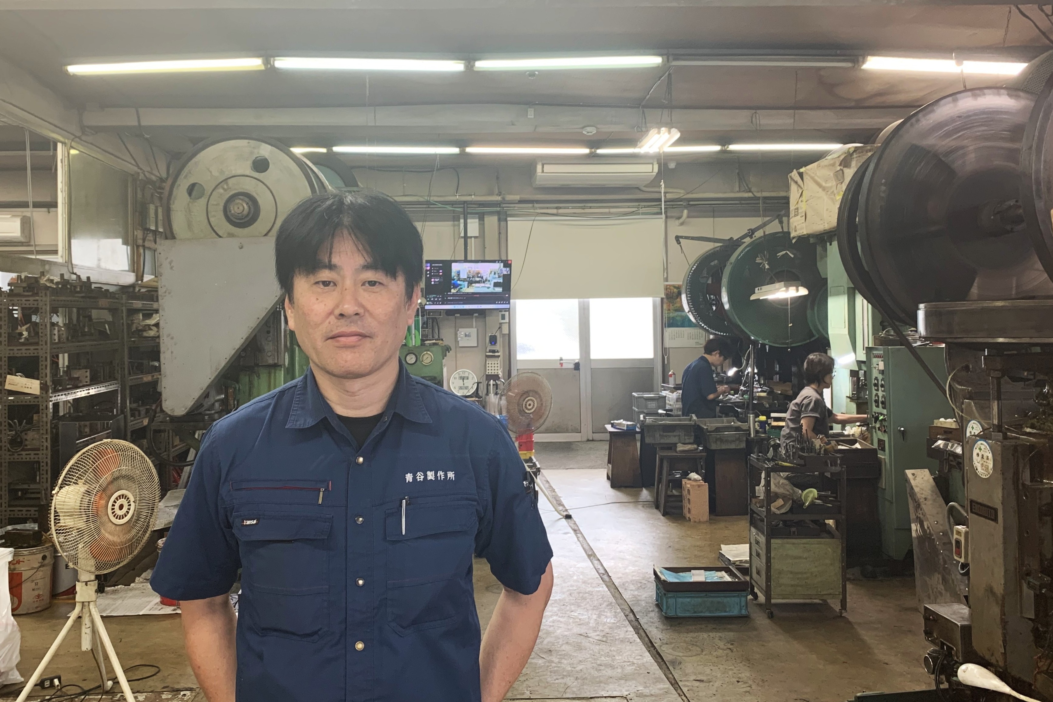 モノには心が宿ると信じて、心を込めて仕事をしています。
──代表メッセージ