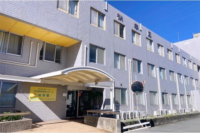 20代~60代の男女が活躍中!
人間関係も良好で、新人さんもスグに馴染めますよ◎