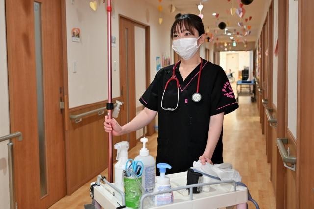 20代~70代まで幅広い世代の女性が活躍中!
訪問看護が初めての方もしっかりサポートします◎