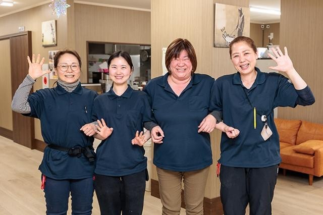 20代~70代まで幅広い世代の女性が在籍!
女性の管理職も多数活躍しています!